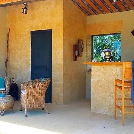 Bed and breakfast Fontaine De Cérier 3*