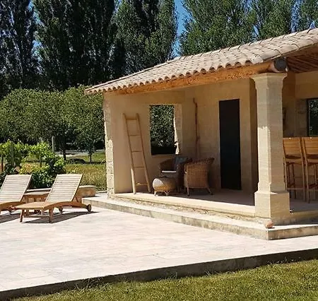 Fontaine De Cerier Bed & Breakfast