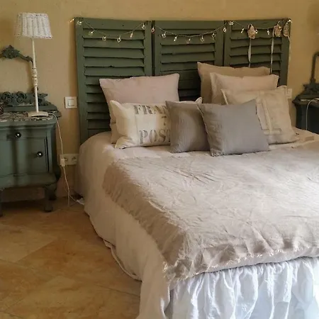 Bed & Breakfast Fontaine De Cerier 3*