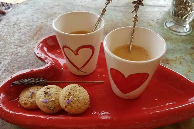 Frühstückspension Fontaine De Cerier 3*