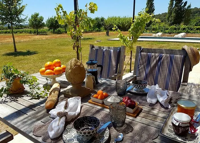 Frühstückspension Fontaine De Cerier